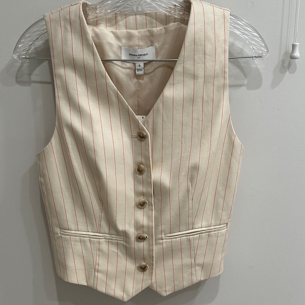 Banana Republic Cream and Pink Fitted Vest